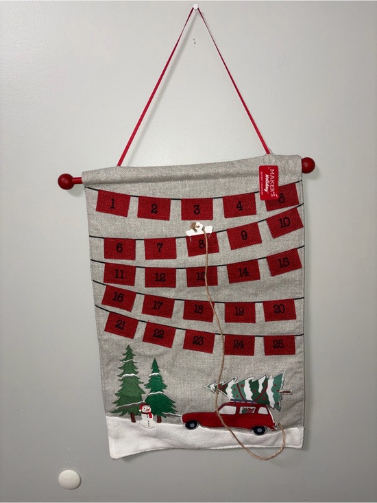 Maker’s Holiday Felt Hanging Advent Calendar Red Car Trees Snow Christmas NWT